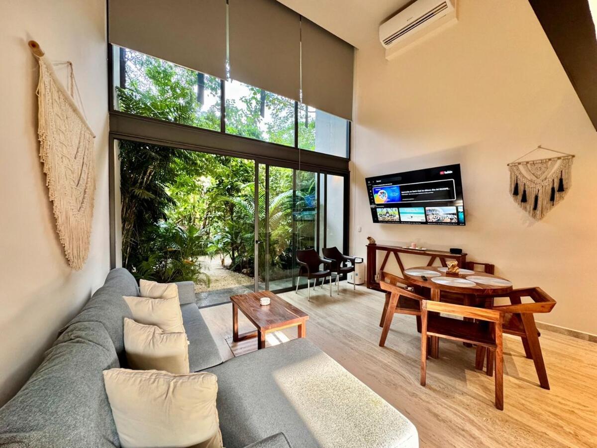 Beautiful Loft Minutes From The Sea! *